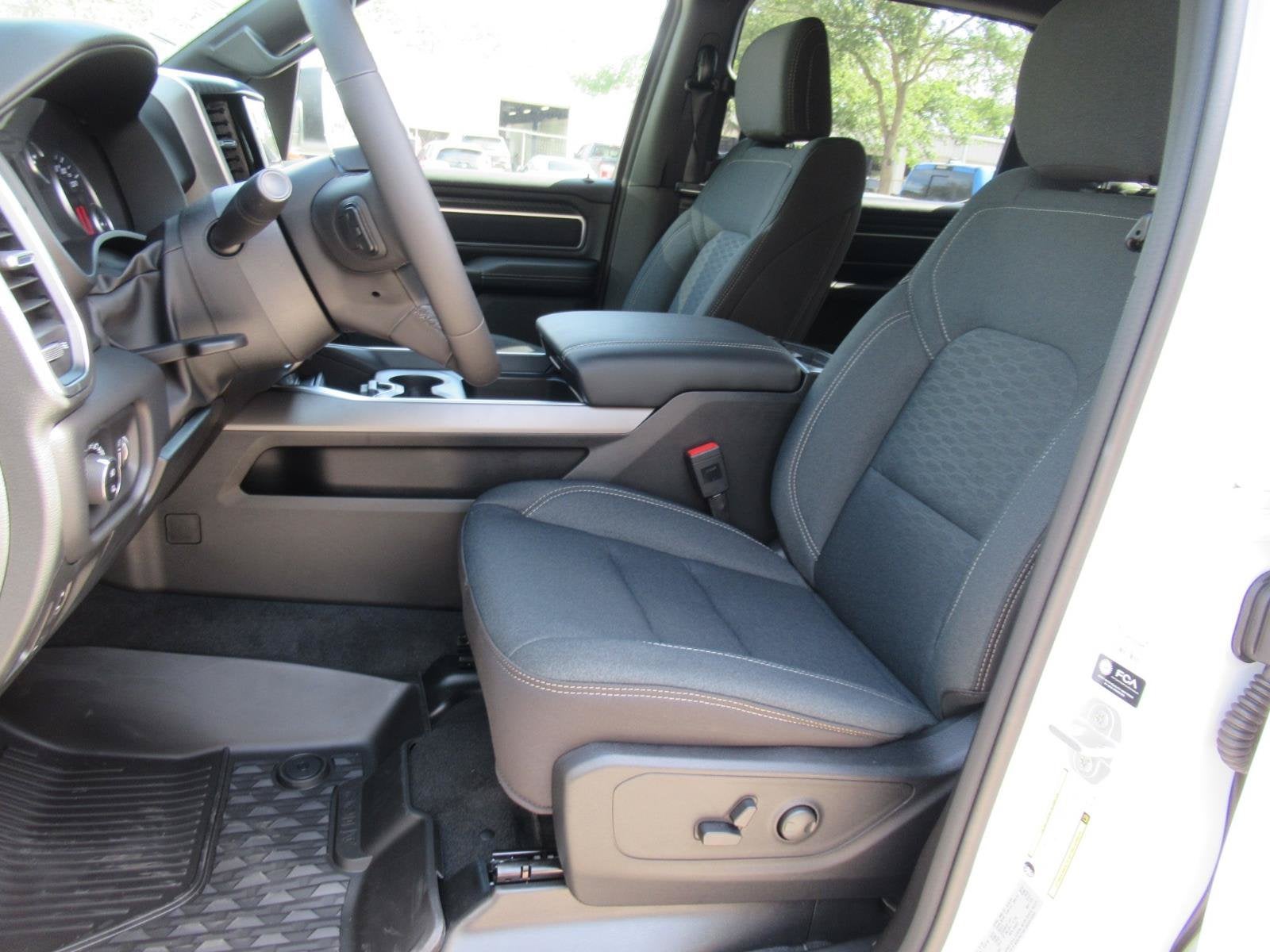 2026 RAM Ram 1500 RAM 1500 BIG HORN CREW CAB 4X2 6'4' BOX