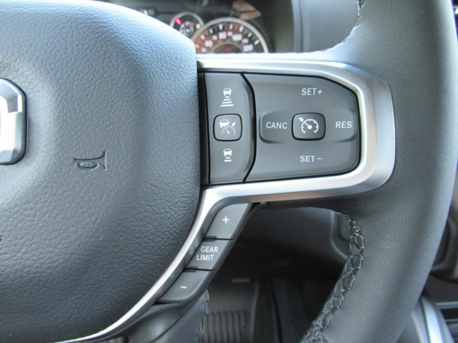 2026 RAM Ram 1500 RAM 1500 BIG HORN CREW CAB 4X2 6'4' BOX