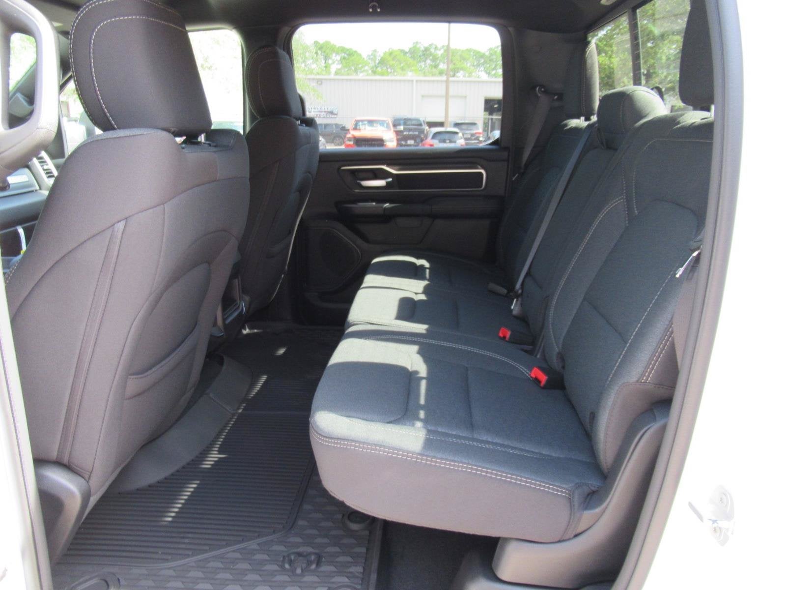 2026 RAM Ram 1500 RAM 1500 BIG HORN CREW CAB 4X2 6'4' BOX