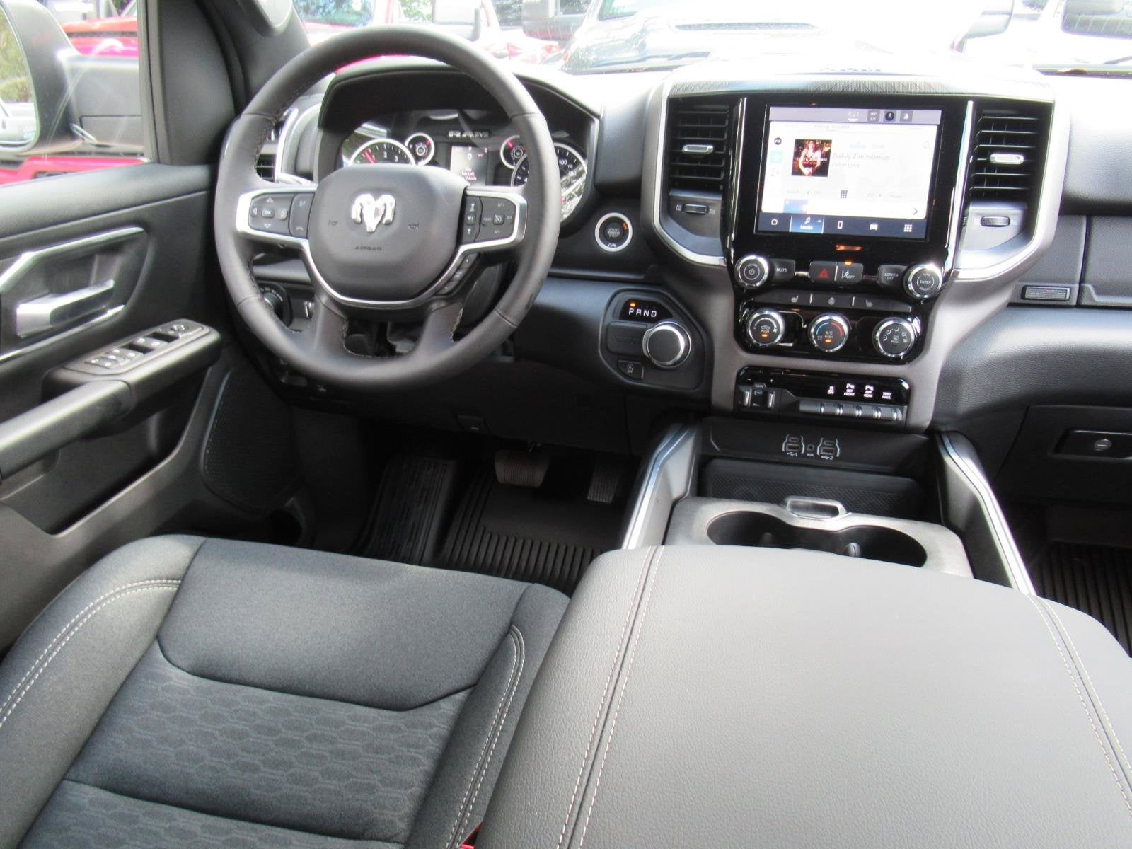 2026 RAM Ram 1500 RAM 1500 BIG HORN CREW CAB 4X2 6'4' BOX