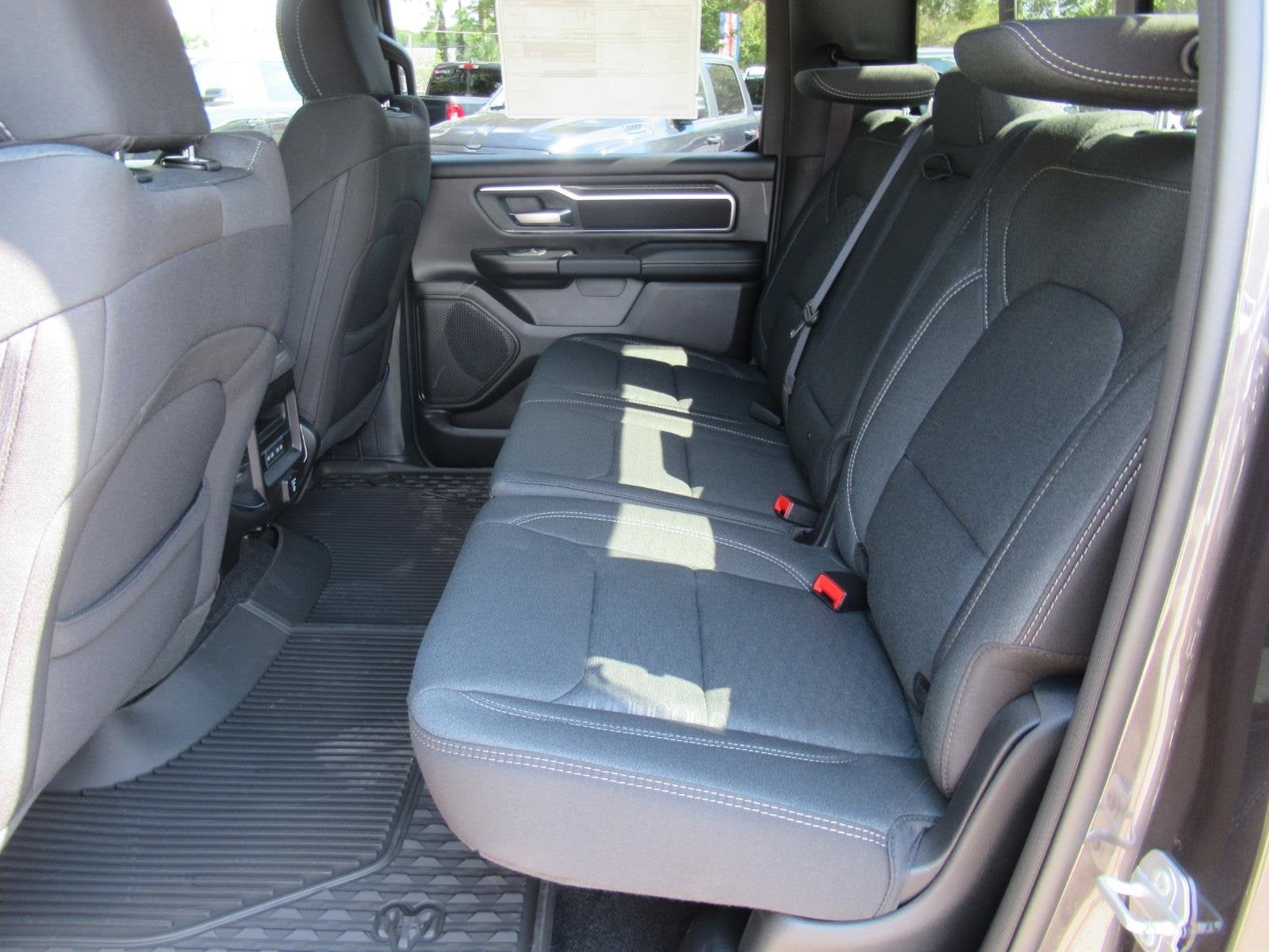 2027 RAM Ram 1500 RAM 1500 BIG HORN CREW CAB 4X4 5'7' BOX