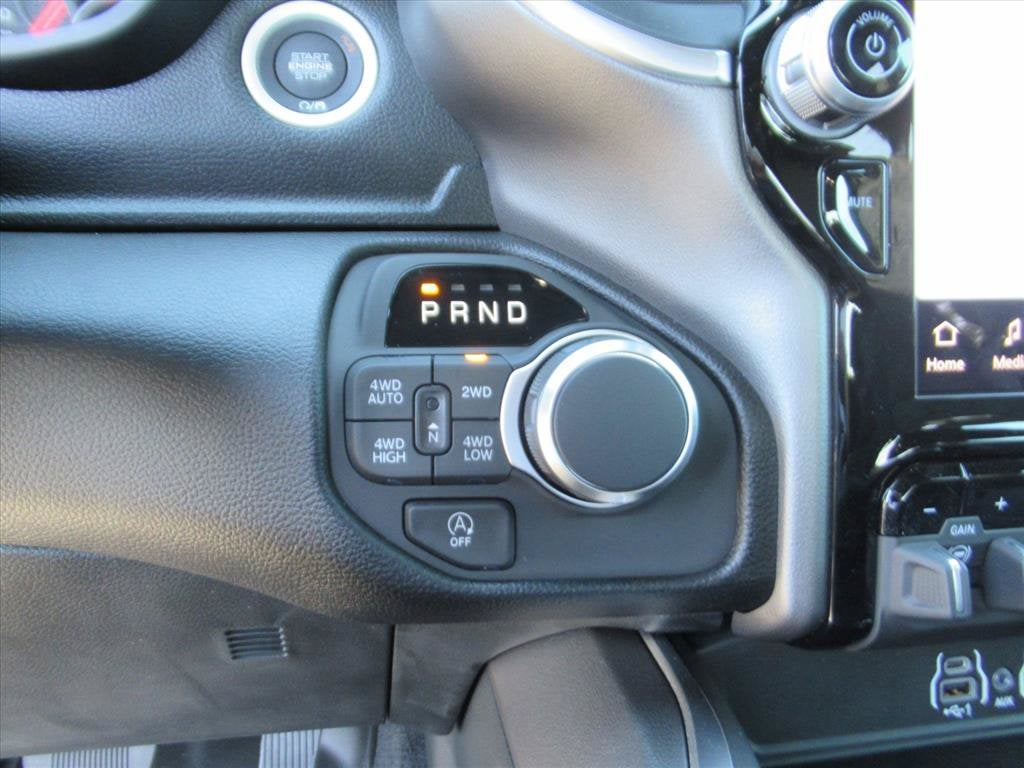 2026 RAM 1500 RAM 1500 BIG HORN CREW CAB 4X4 5'7' BOX