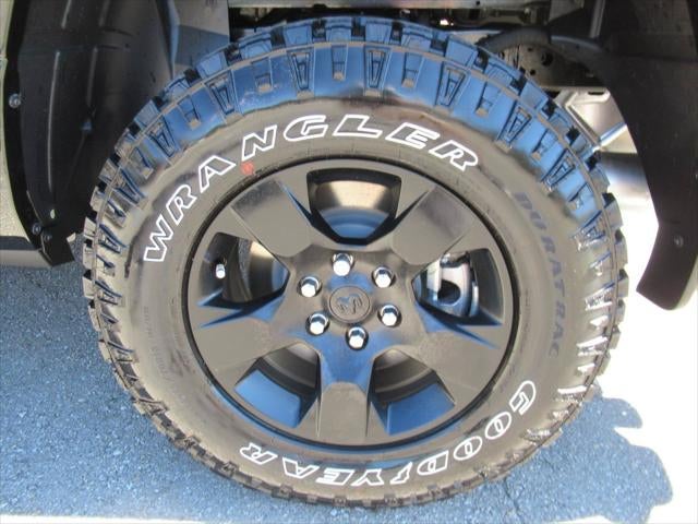 2027 RAM Ram 1500 RAM 1500 WARLOCK CREW CAB 4X4 5'7' BOX