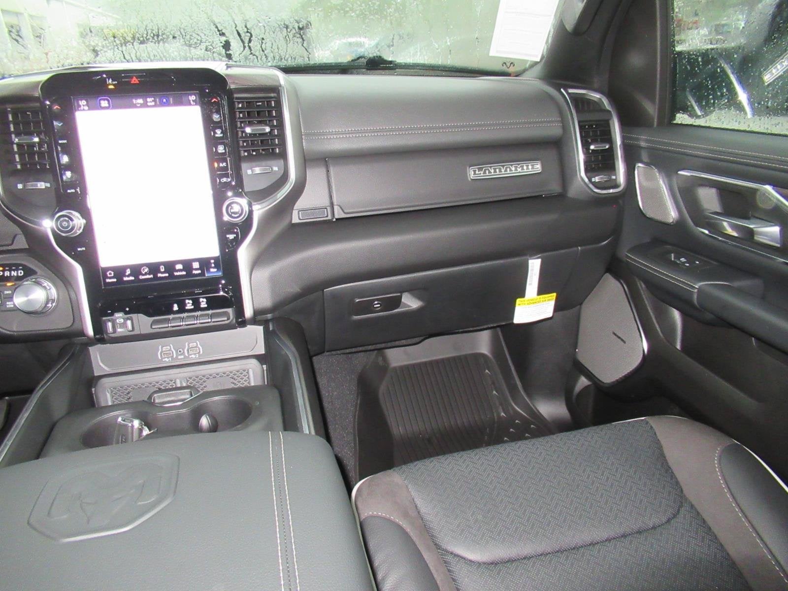 2027 RAM Ram 1500 RAM 1500 LARAMIE CREW CAB 4X4 5'7' BOX