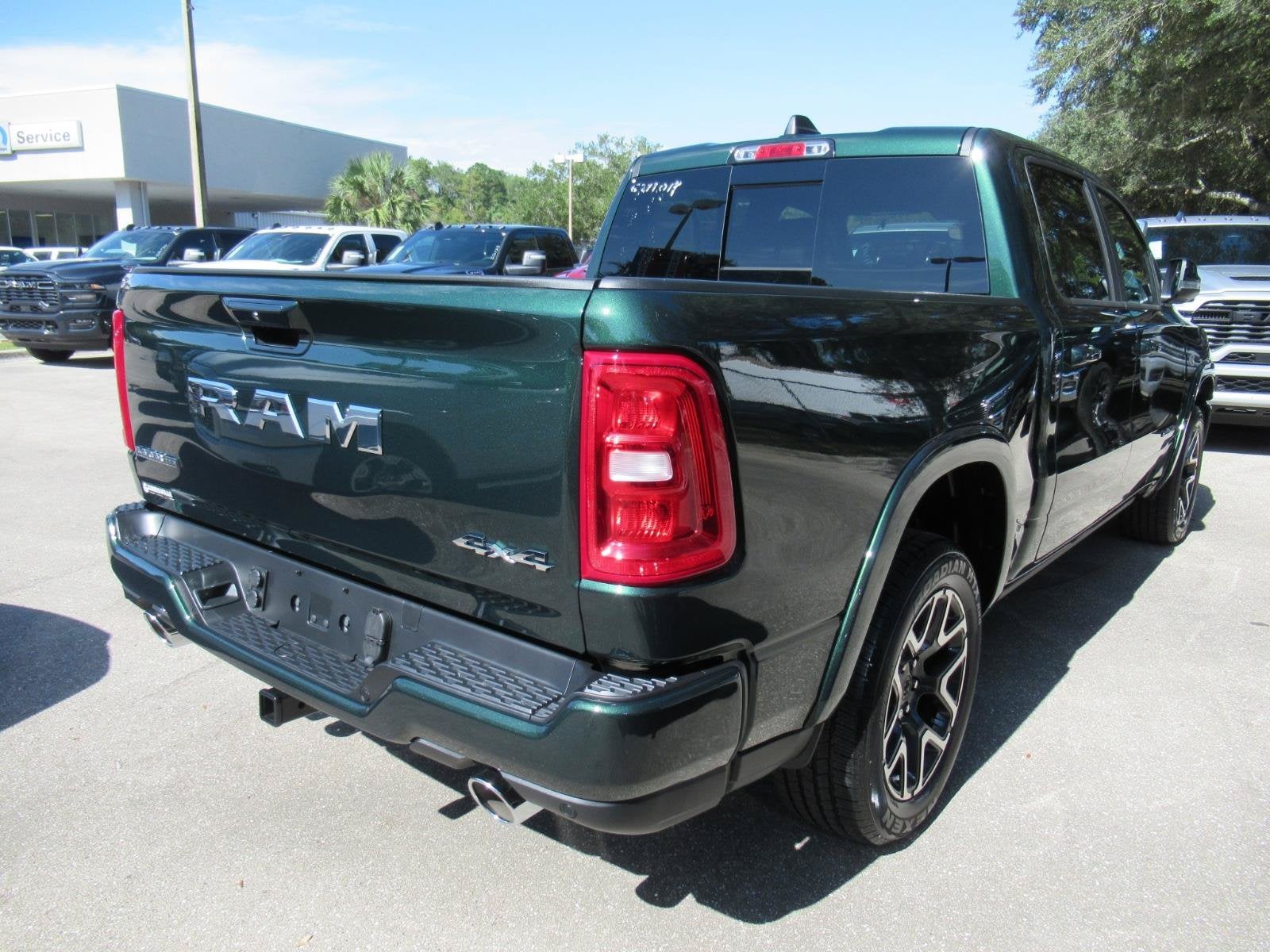 2027 RAM Ram 1500 RAM 1500 LARAMIE CREW CAB 4X4 5'7' BOX