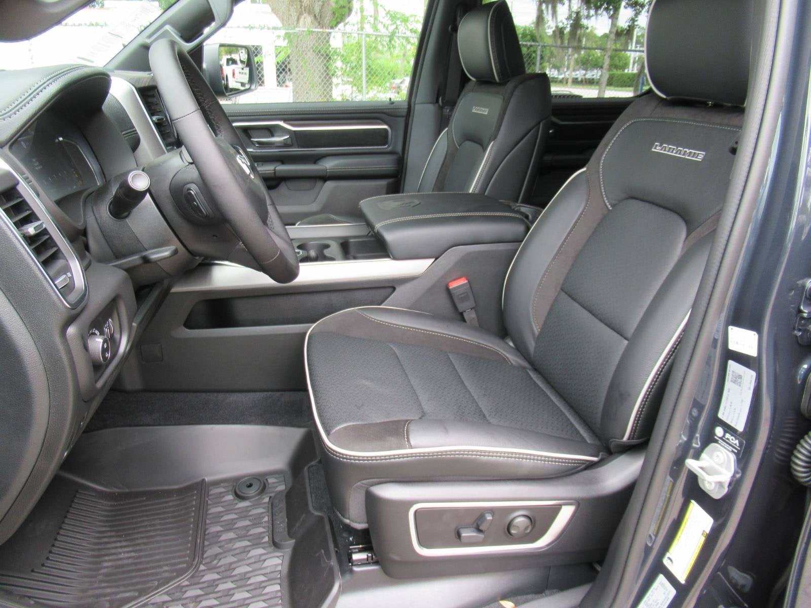 2027 RAM Ram 1500 RAM 1500 LARAMIE CREW CAB 4X4 5'7' BOX