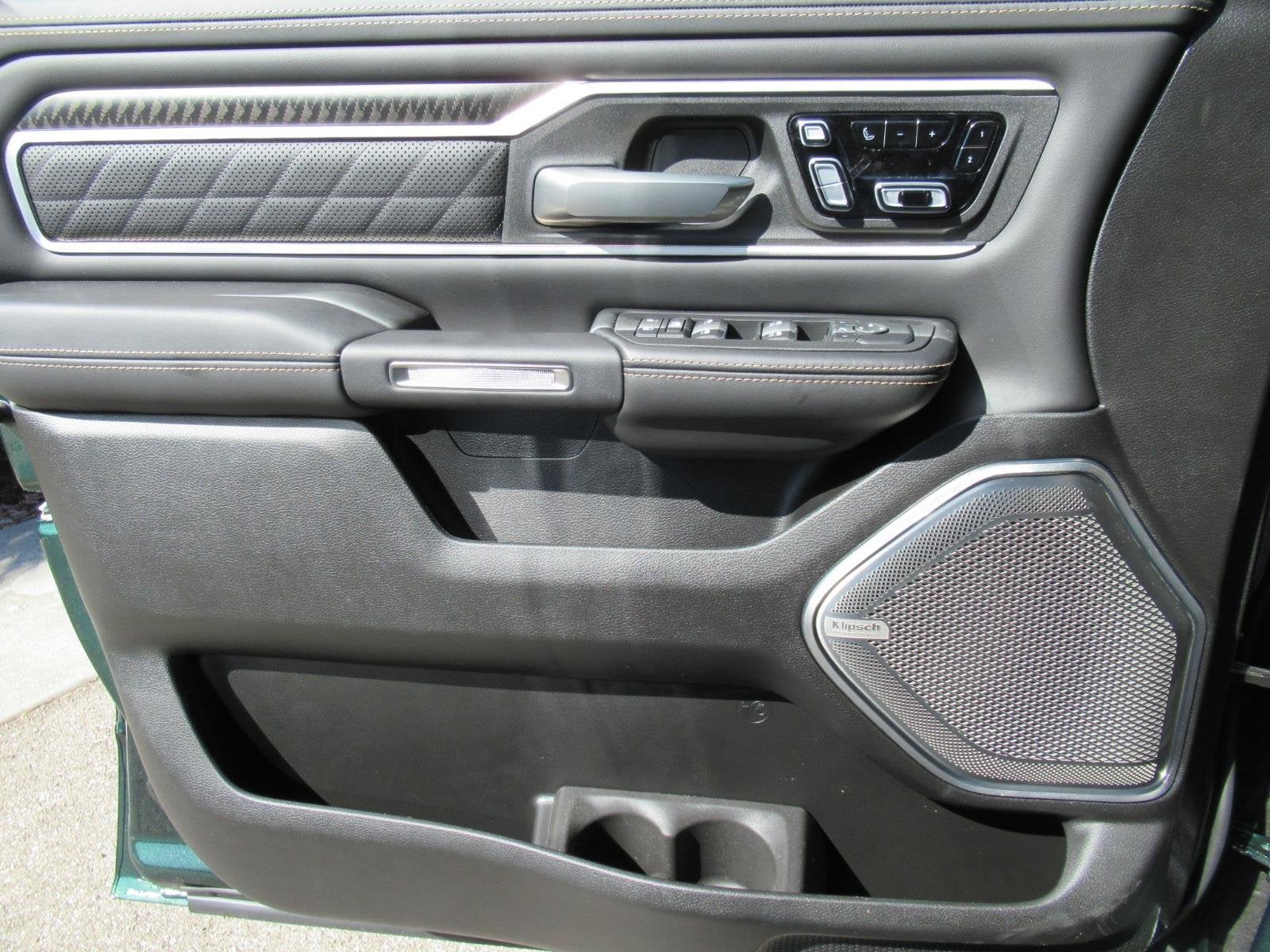 2027 RAM 1500 RAM 1500 TUNGSTEN CREW CAB 4X4 5'7' BOX