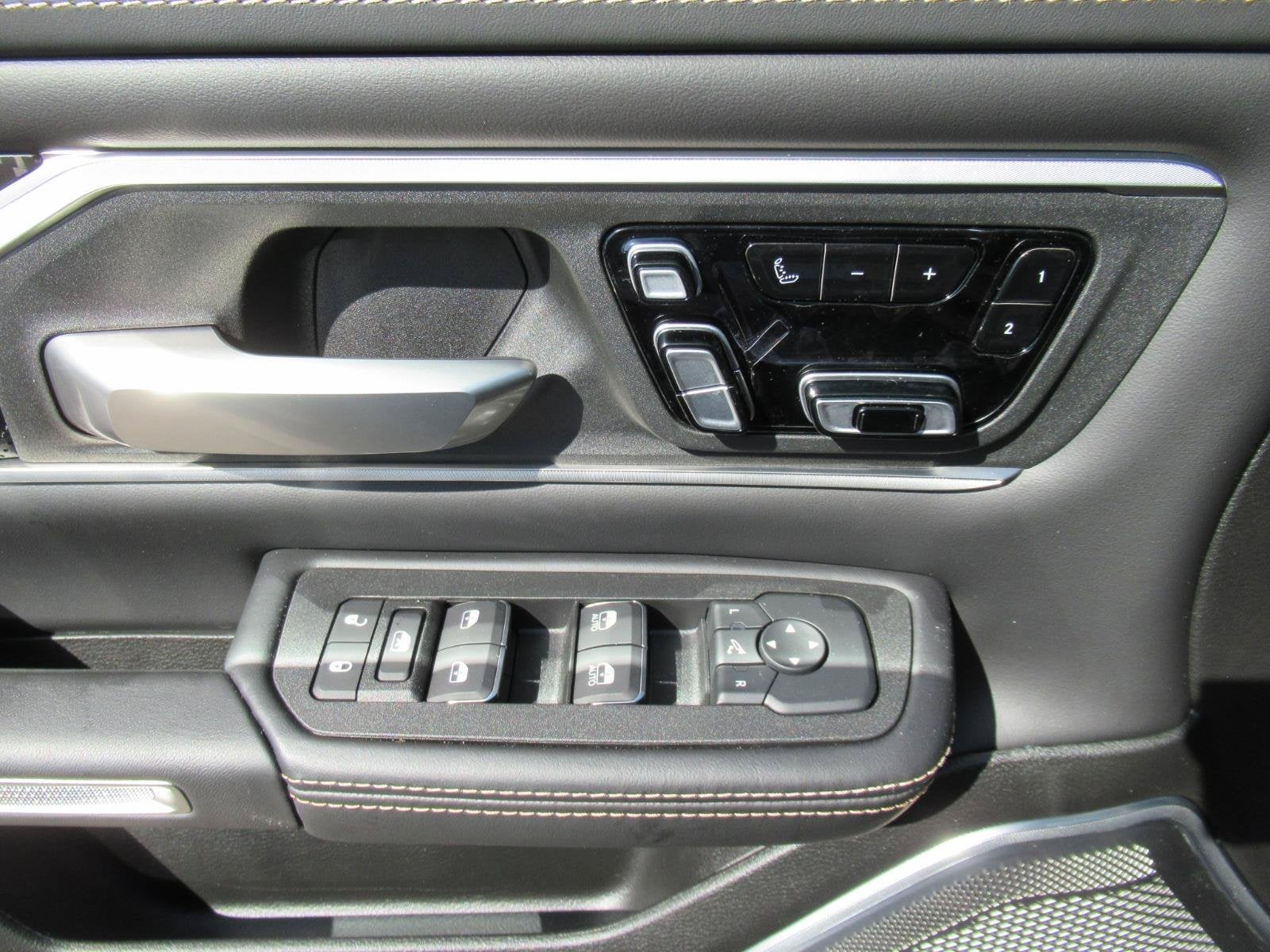 2027 RAM 1500 RAM 1500 TUNGSTEN CREW CAB 4X4 5'7' BOX
