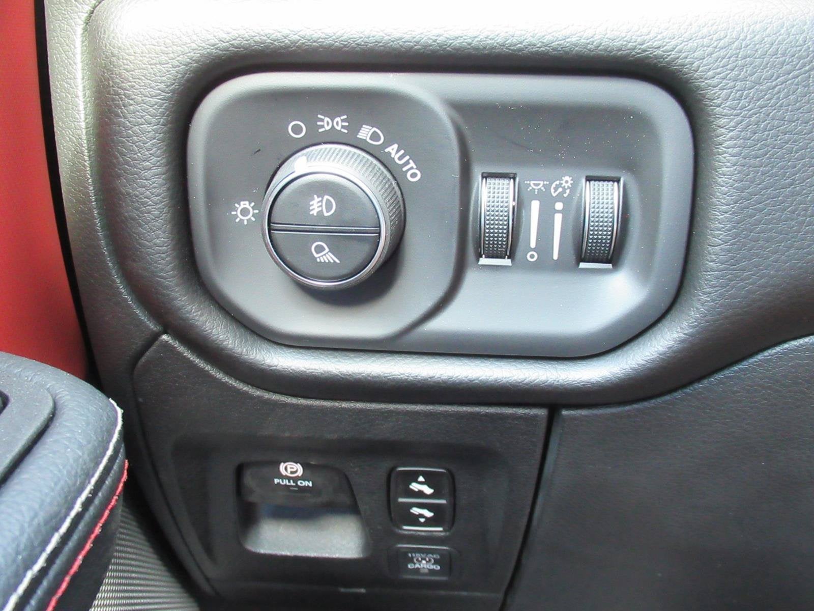 2027 RAM 1500 RAM 1500 REBEL CREW CAB 4X4 5'7' BOX