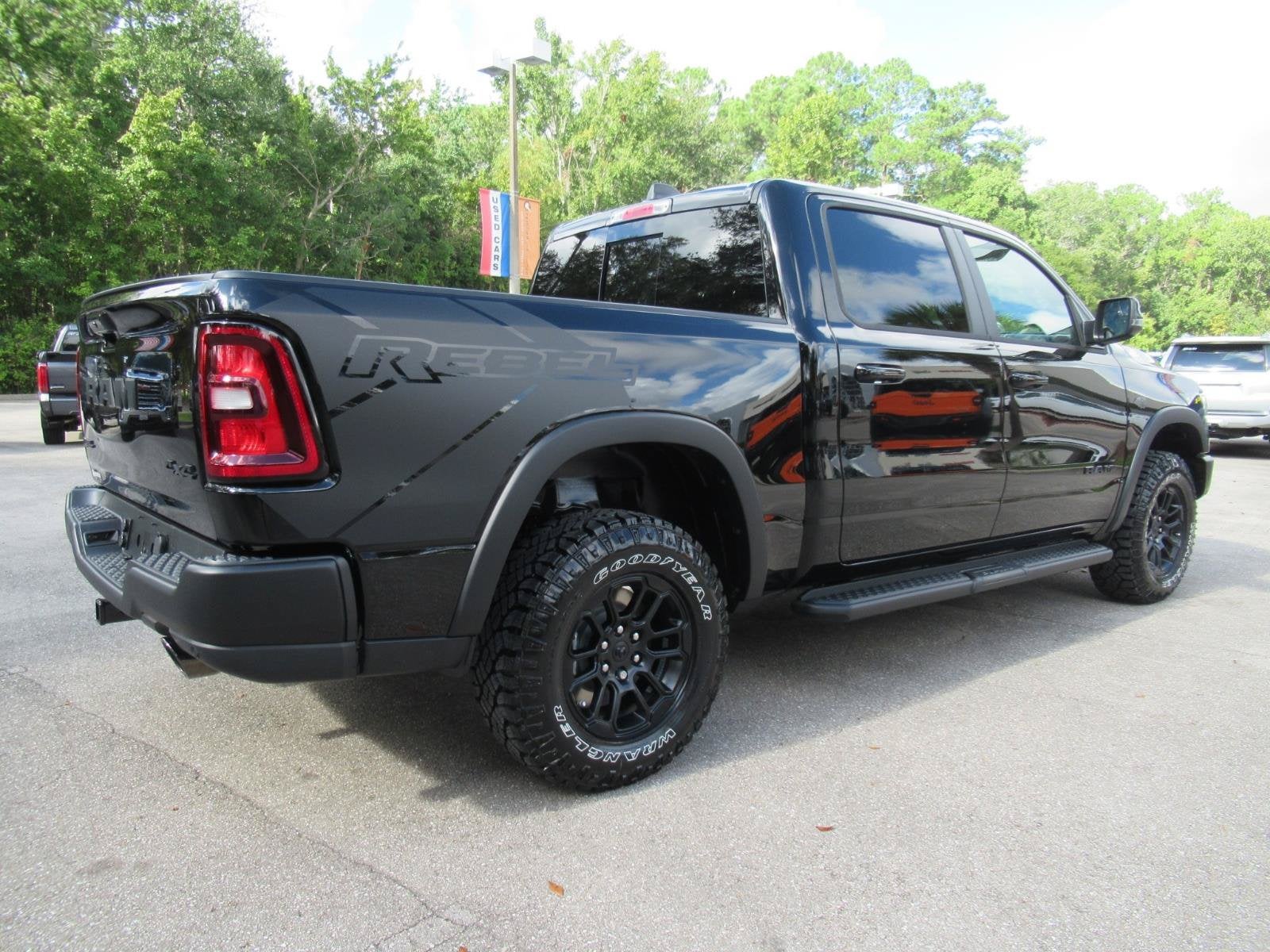 2027 RAM 1500 RAM 1500 REBEL CREW CAB 4X4 5'7' BOX