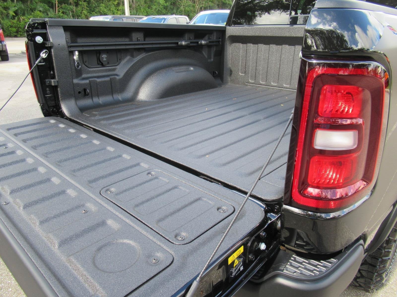 2027 RAM 1500 RAM 1500 REBEL CREW CAB 4X4 5'7' BOX