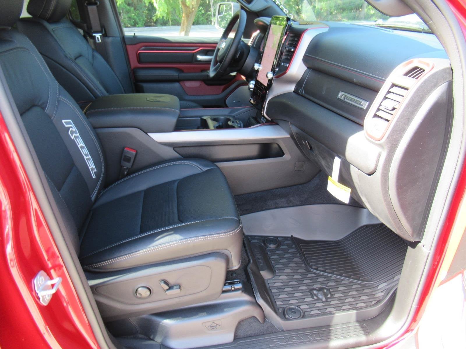 2027 RAM Ram 1500 RAM 1500 REBEL CREW CAB 4X4 5'7' BOX