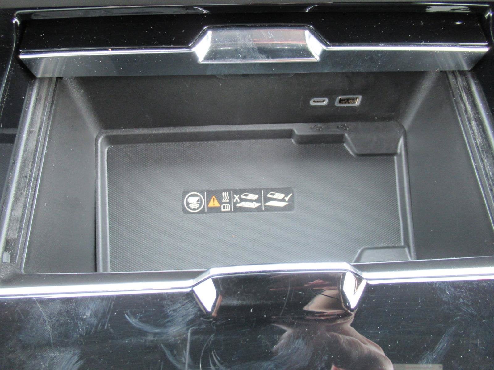2025 GMC Yukon 4WD Denali