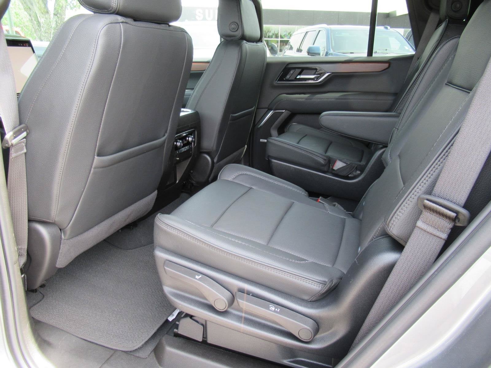 2025 GMC Yukon 4WD Denali