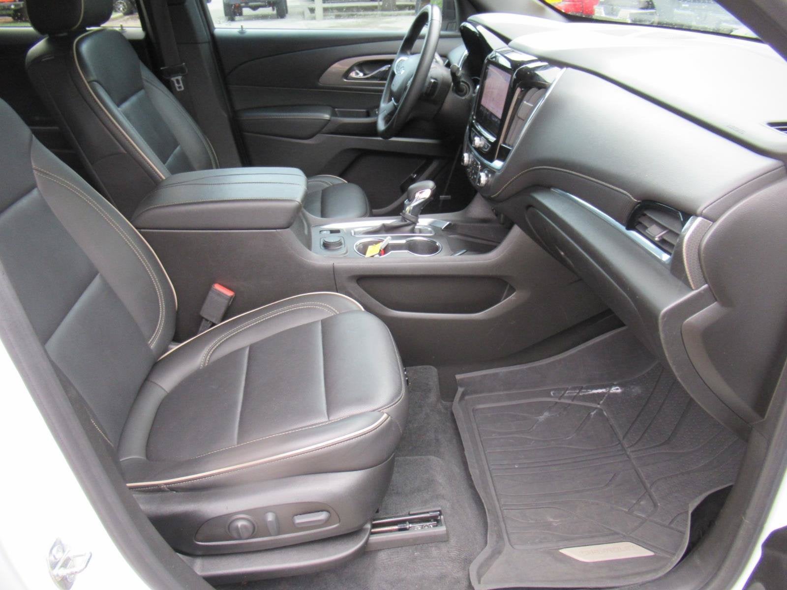 2023 Chevrolet Traverse FWD Premier