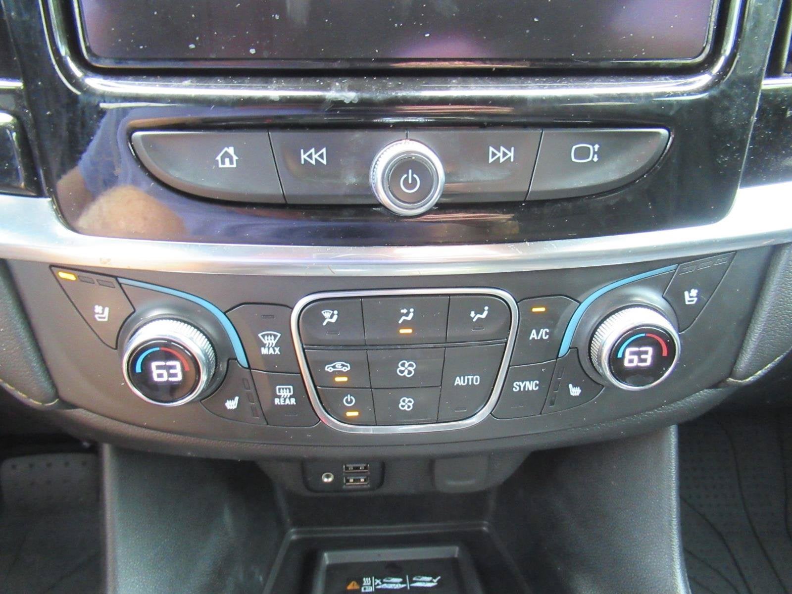 2023 Chevrolet Traverse FWD Premier