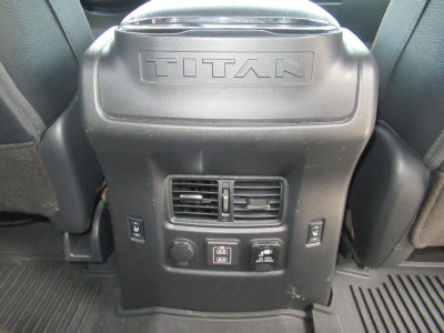 2022 Nissan TITAN Crew Cab PRO-4X 4x4