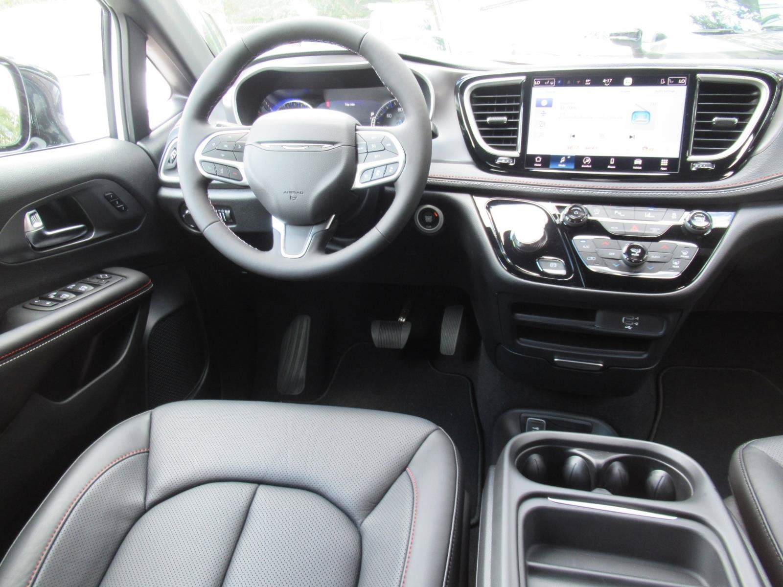 2027 Chrysler Pacifica PACIFICA SELECT