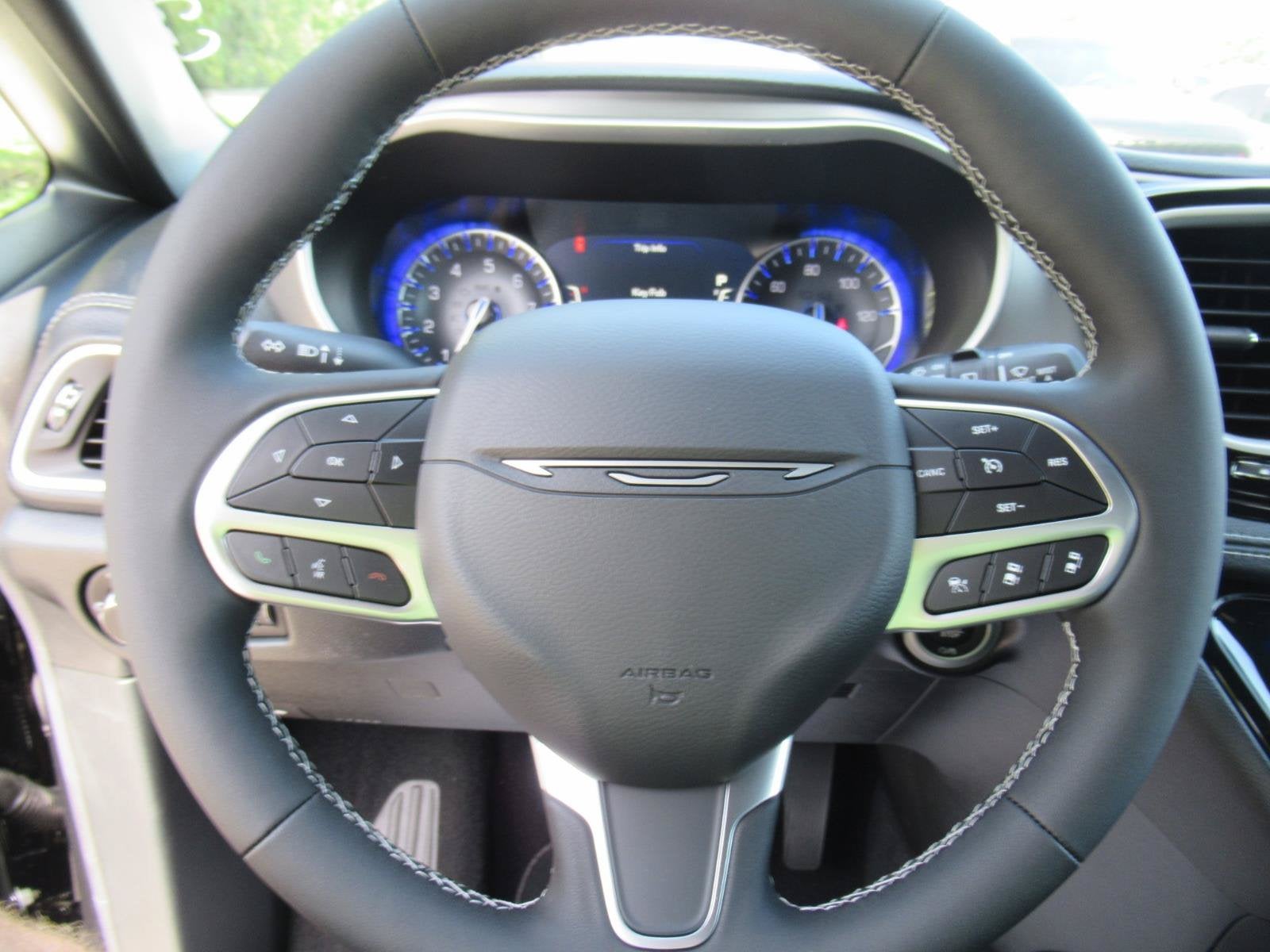 2027 Chrysler Pacifica PACIFICA SELECT