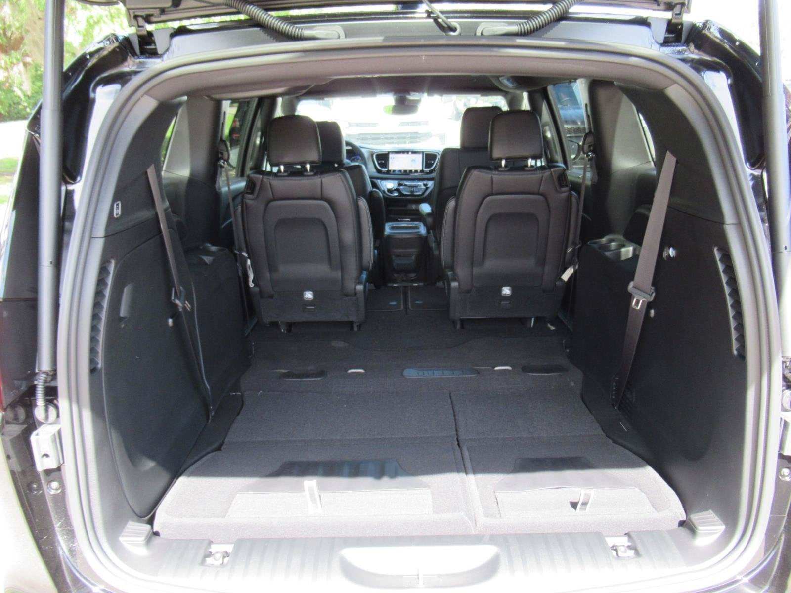 2027 Chrysler Pacifica PACIFICA SELECT