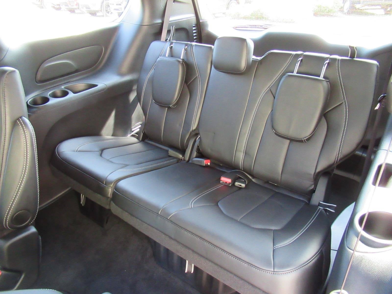 2027 Chrysler Pacifica PACIFICA LX