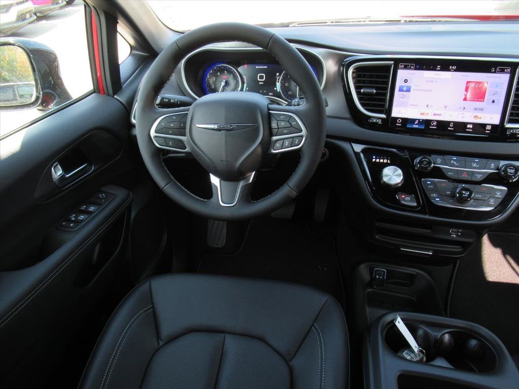 2026 Chrysler Voyager VOYAGER LX