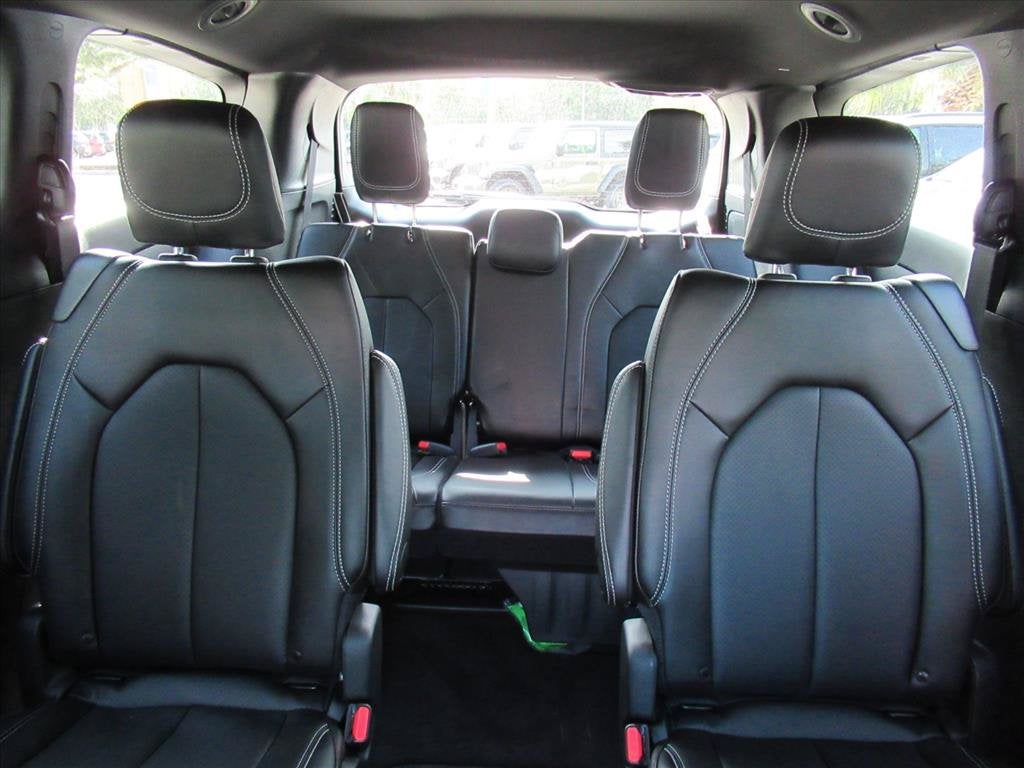 2026 Chrysler Voyager VOYAGER LX