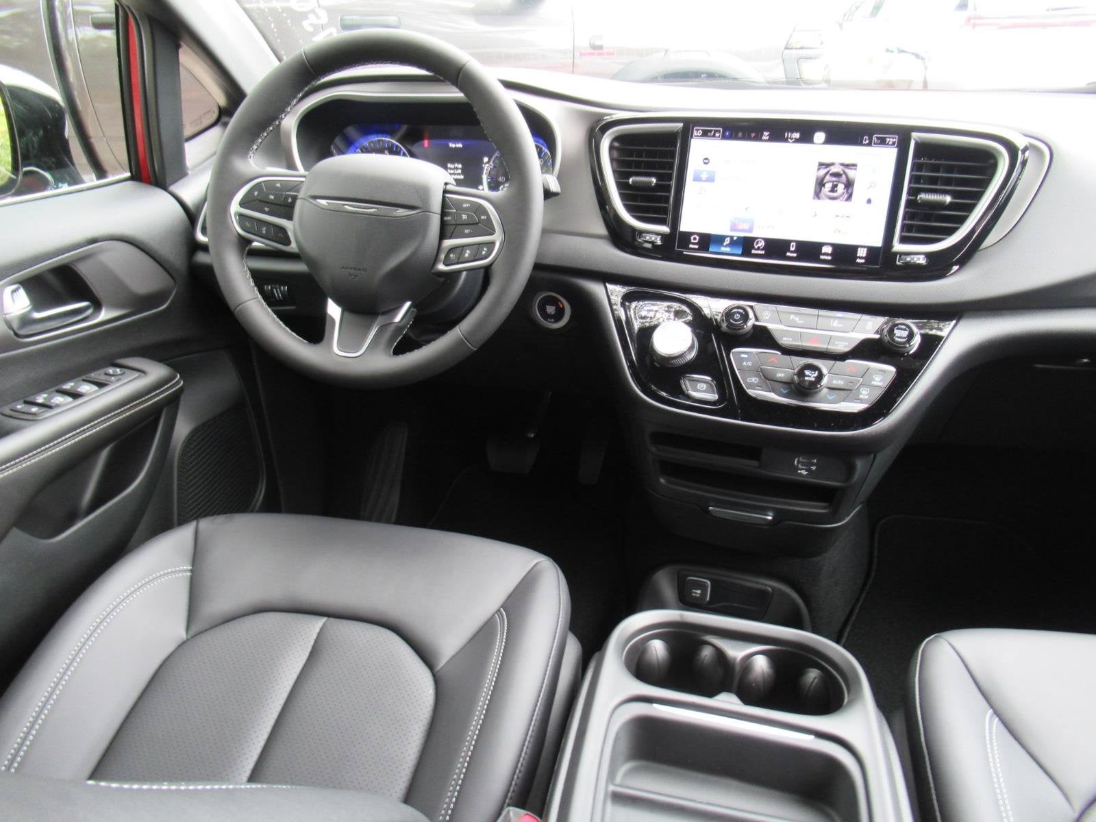 2027 Chrysler Pacifica PACIFICA LX