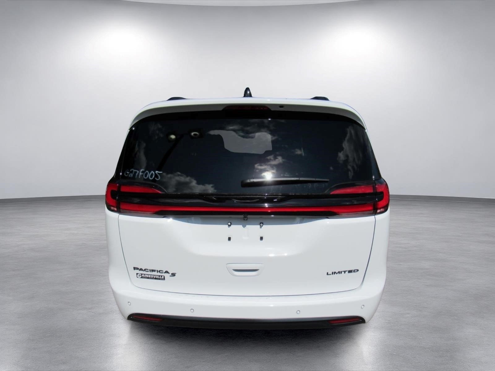 2027 Chrysler Pacifica PACIFICA LIMITED