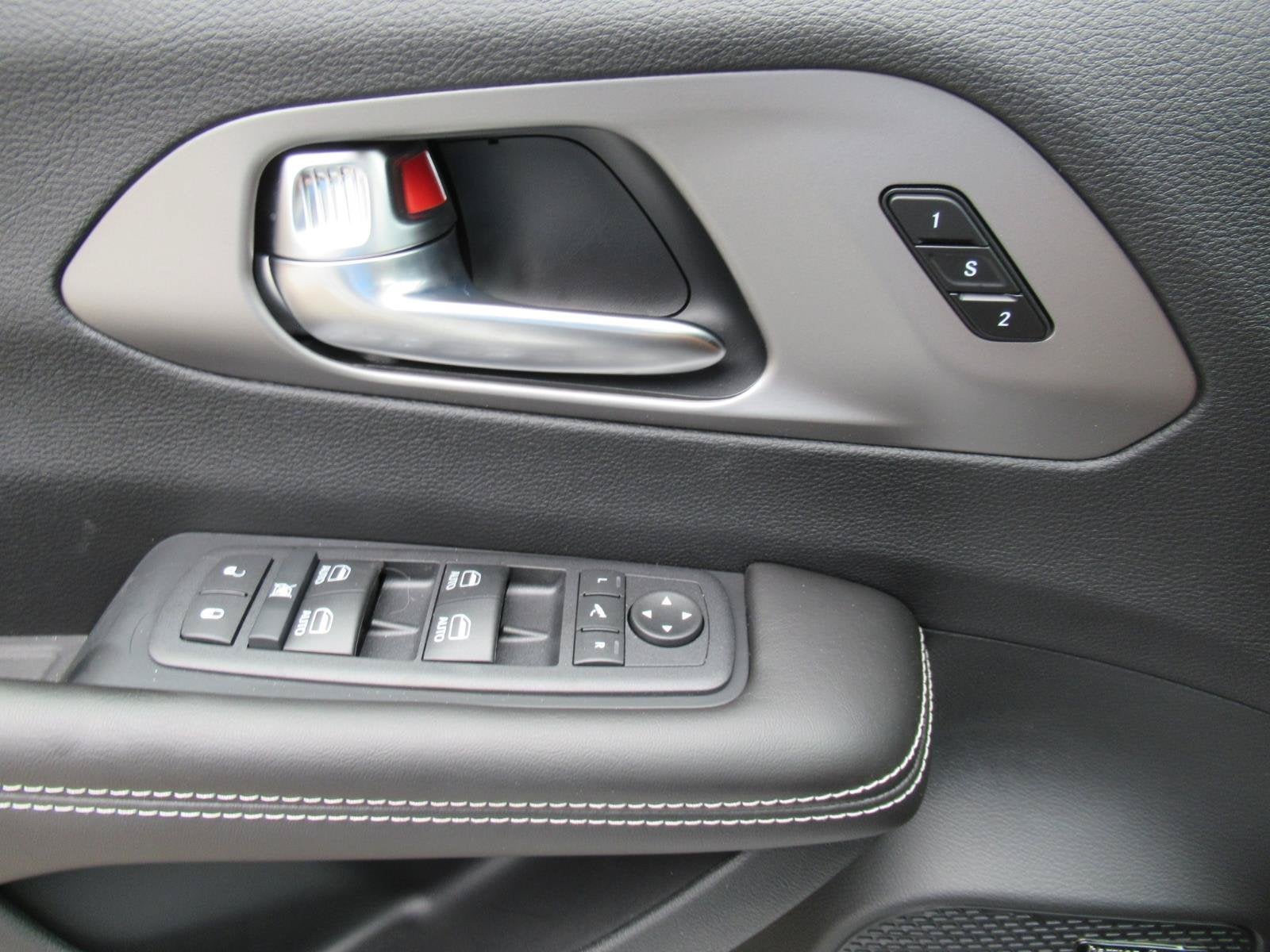 2027 Chrysler Pacifica PACIFICA LIMITED