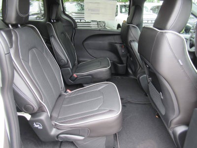 2027 Chrysler Pacifica PACIFICA LIMITED