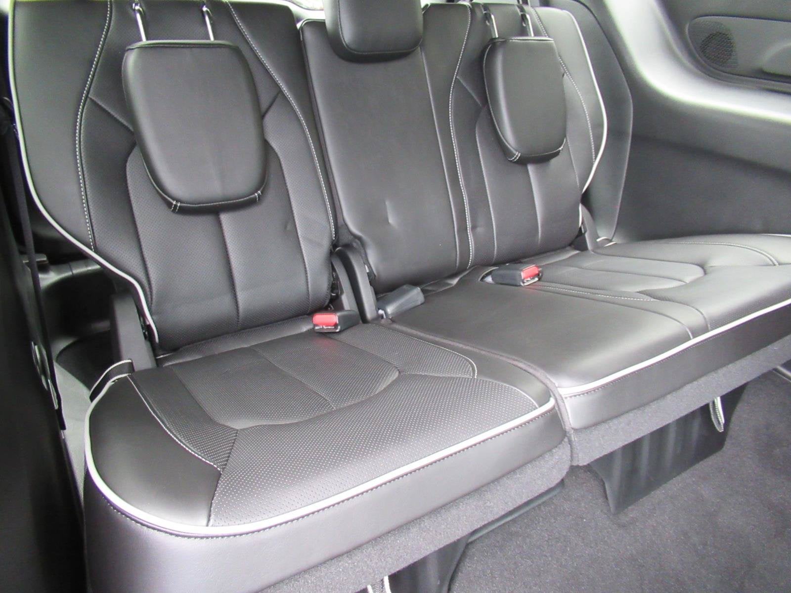 2027 Chrysler Pacifica PACIFICA LIMITED