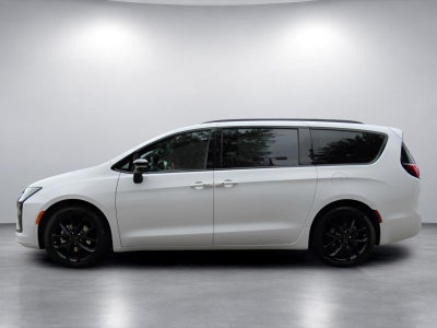 2027 Chrysler Pacifica PACIFICA LIMITED