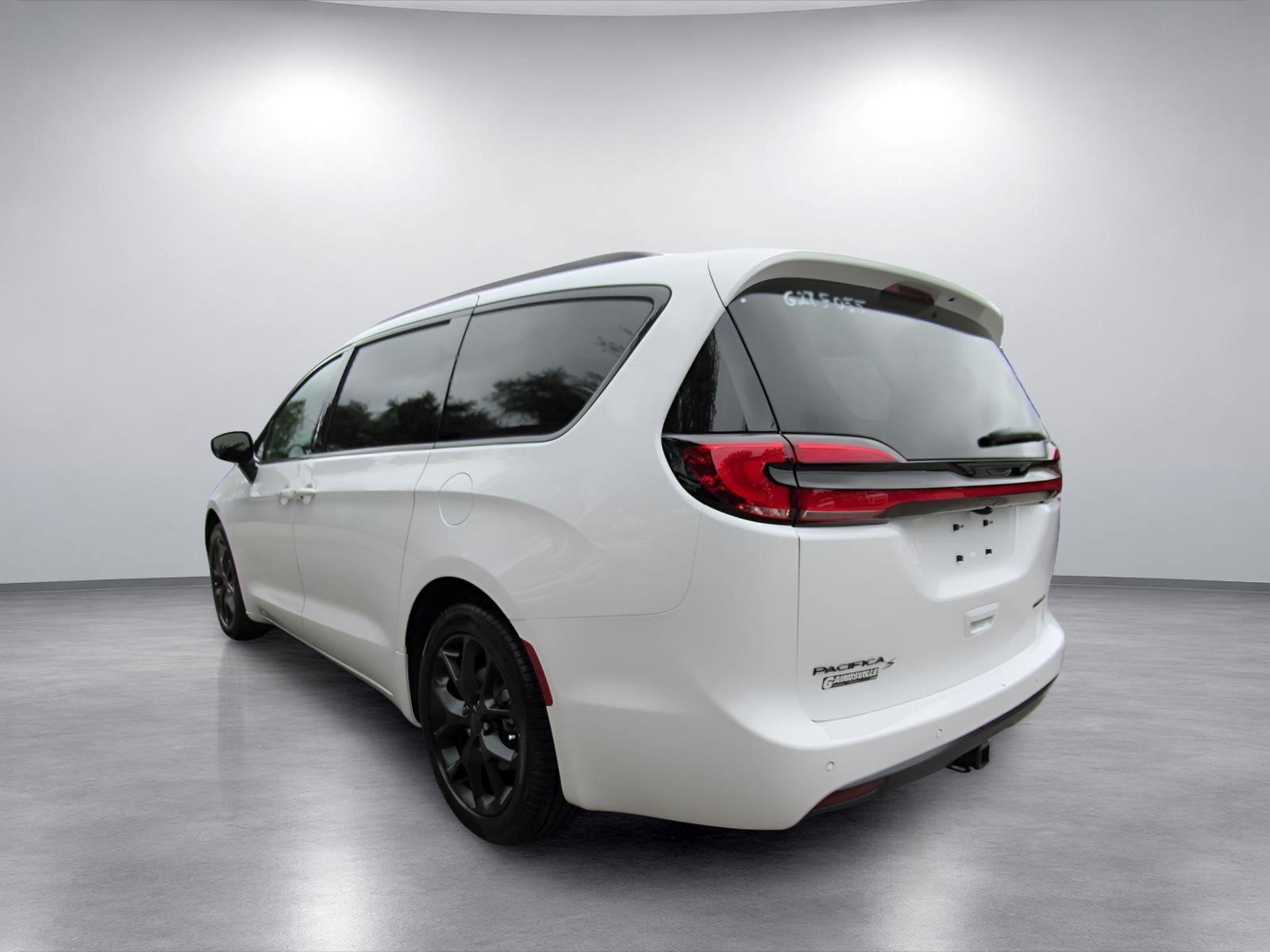 2027 Chrysler Pacifica PACIFICA LIMITED
