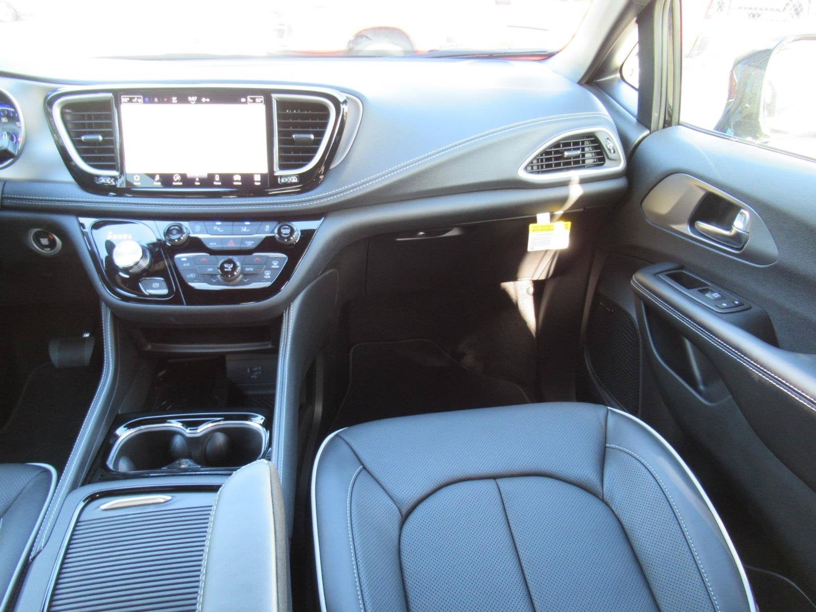 2027 Chrysler Pacifica PACIFICA LIMITED