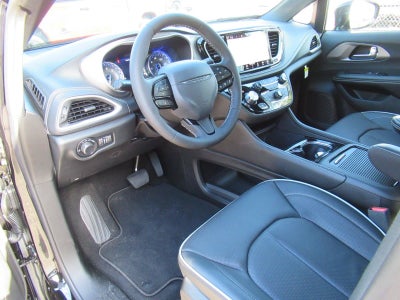 2027 Chrysler Pacifica PACIFICA LIMITED