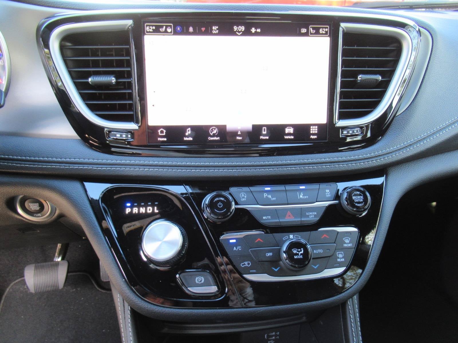 2027 Chrysler Pacifica PACIFICA LIMITED