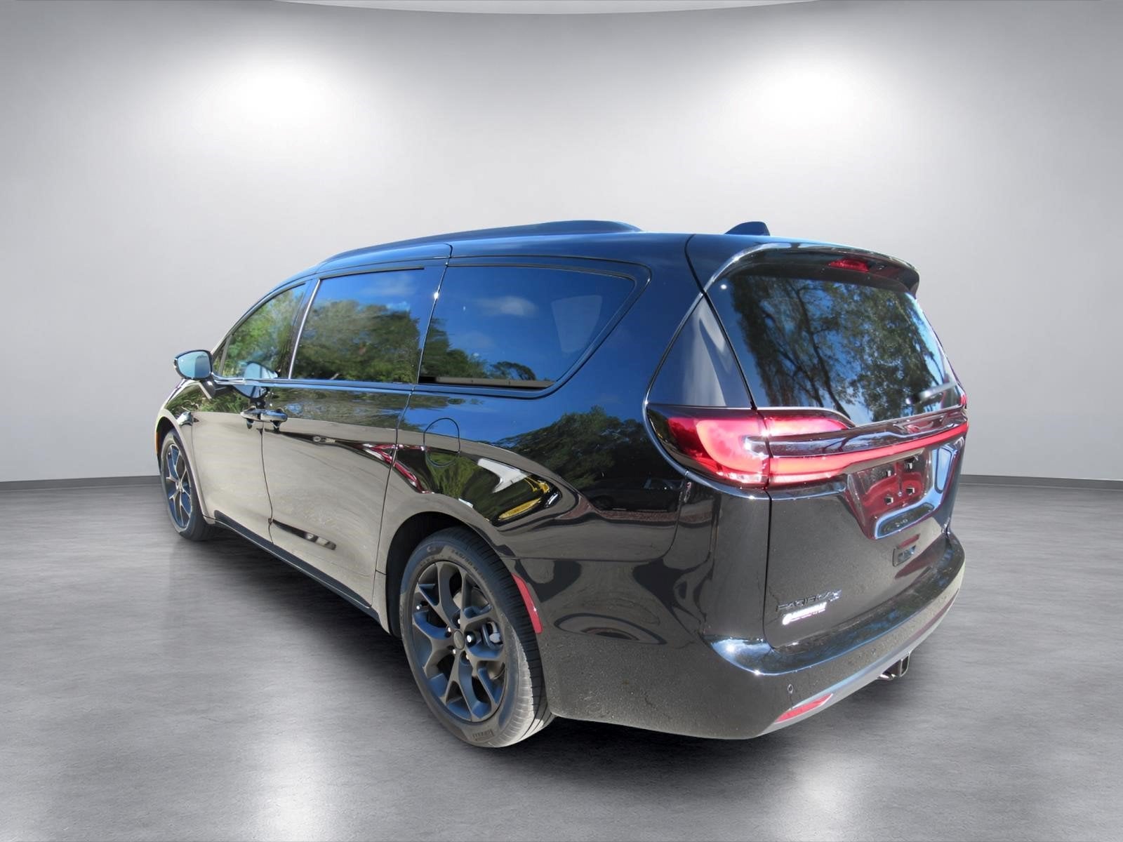 2027 Chrysler Pacifica PACIFICA LIMITED