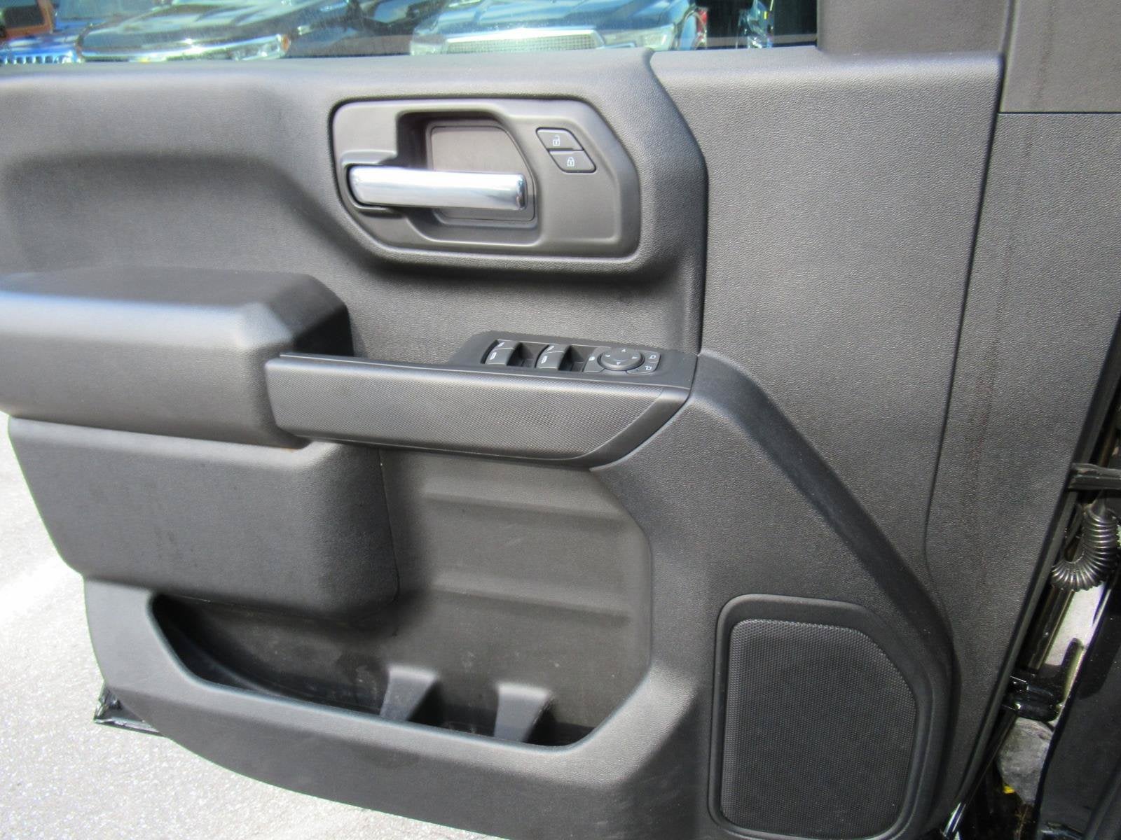2023 Chevrolet Silverado 2500HD 4WD Crew Cab Standard Bed Custom