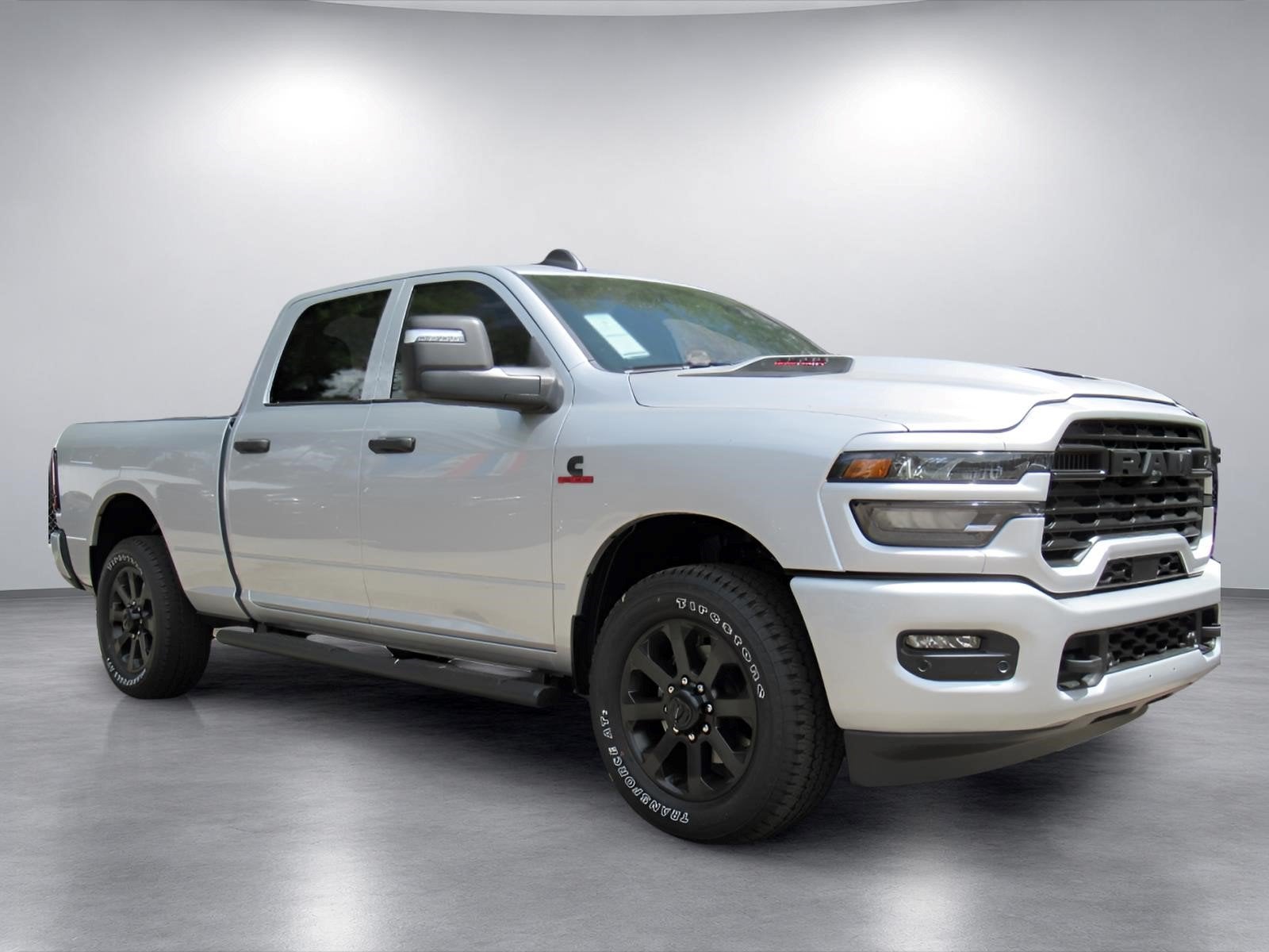 2026 RAM Ram 2500 RAM 2500 BLACK EXPRESS CREW CAB 4X2 6'4' BOX