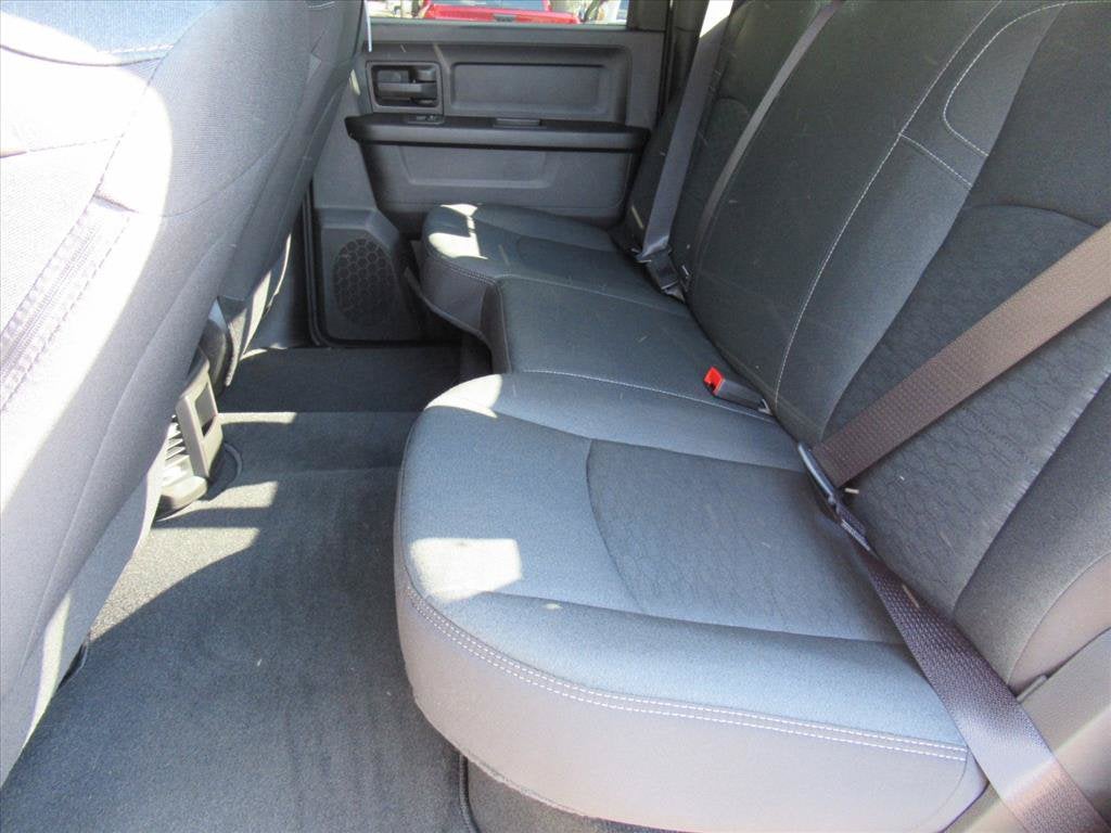 2026 RAM Ram 2500 RAM 2500 BLACK EXPRESS CREW CAB 4X4 6'4' BOX
