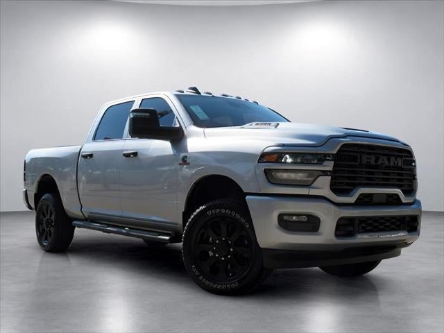 2026 RAM 2500 BLACK EXPRESS CREW CAB 4X4 6'4' BOX