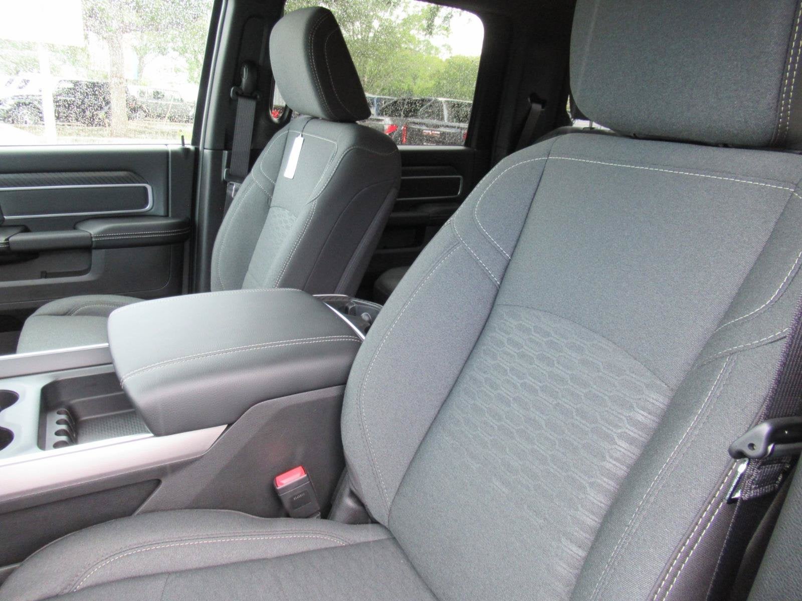 2027 RAM Ram 2500 RAM 2500 BIG HORN CREW CAB 4X4 6'4' BOX