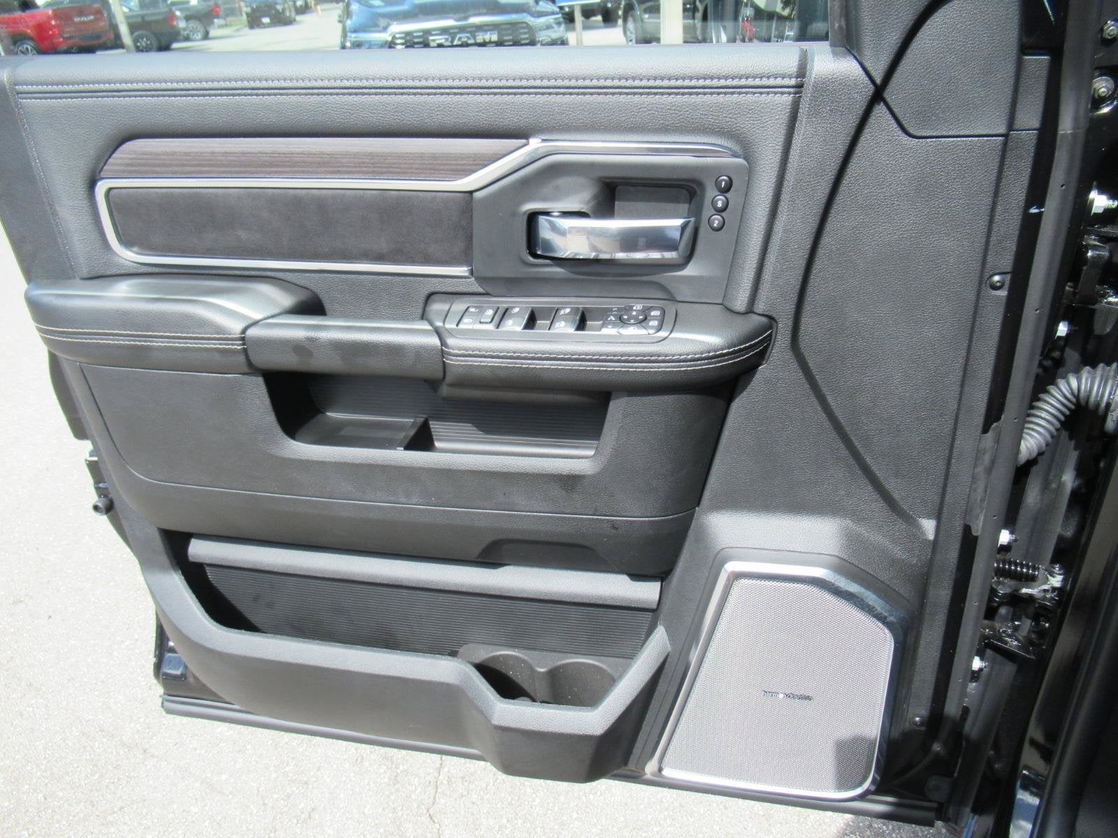 2027 RAM Ram 2500 RAM 2500 LARAMIE CREW CAB 4X4 6'4' BOX