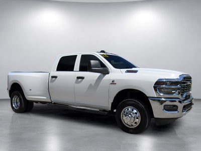 2026 RAM 3500 Tradesman Crew Cab 4x4 8' Box