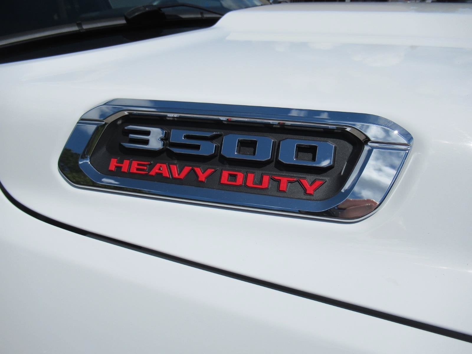 2026 RAM 3500 Tradesman Crew Cab 4x4 8' Box