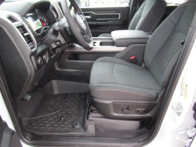 2027 RAM Ram 3500 RAM 3500 BIG HORN CREW CAB 4X4 8' BOX