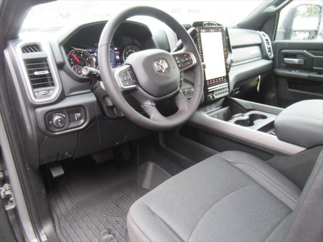 2027 RAM Ram 3500 RAM 3500 BIG HORN CREW CAB 4X4 8' BOX