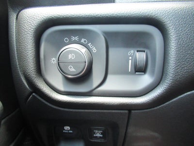 2026 RAM Ram 1500 RAM 1500 EXPRESS CREW CAB 4X2 5'7' BOX
