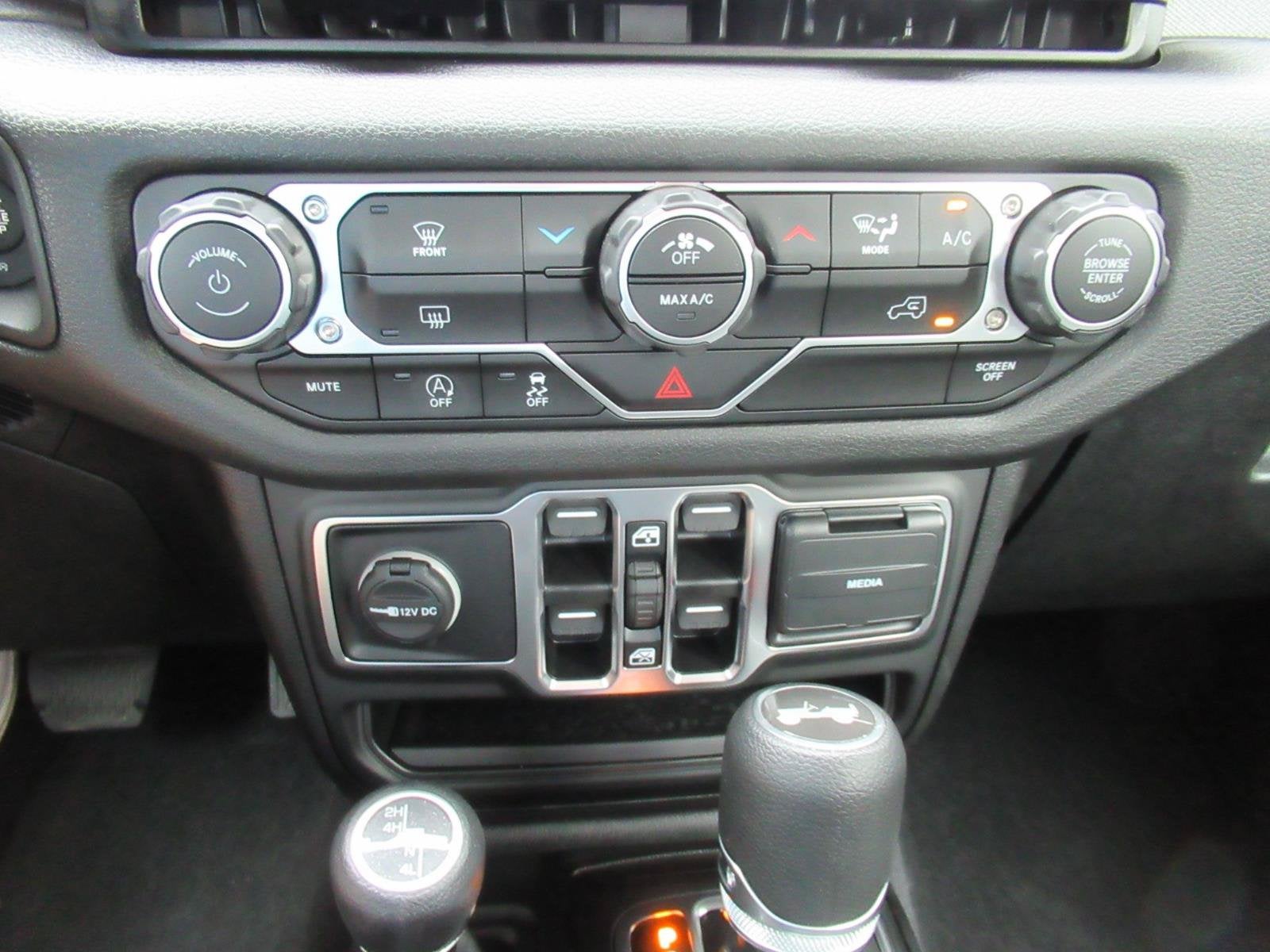 2025 Jeep Wrangler 4-Door Sport 4x4